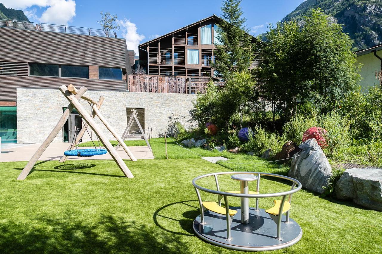 Nh Collection Alagna Mirtillo Rosso Exterior foto