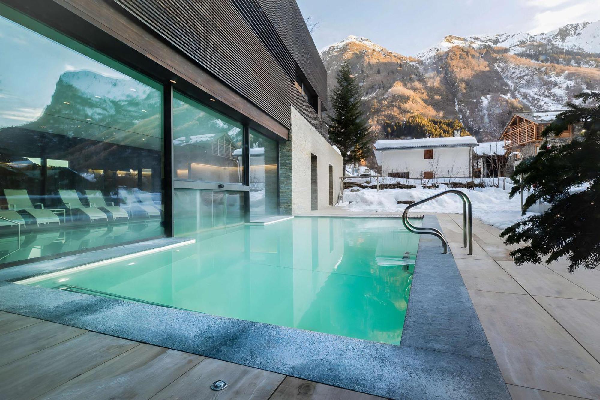 Nh Collection Alagna Mirtillo Rosso Exterior foto