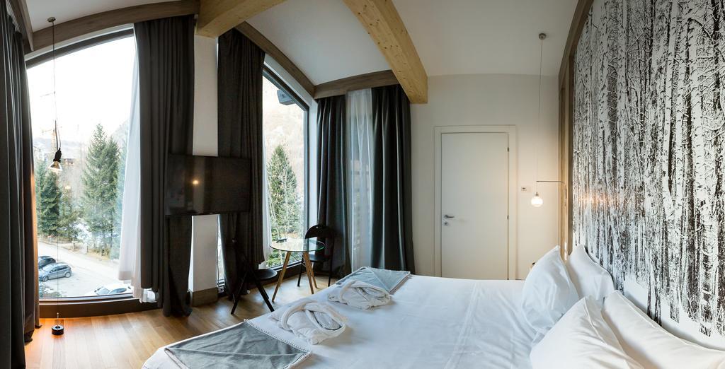 Nh Collection Alagna Mirtillo Rosso Exterior foto